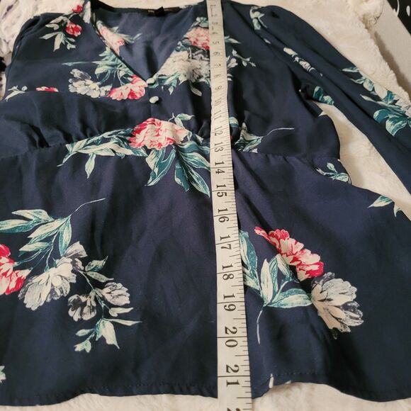 Banana Republic Womens Top Size Small Petite Blue Floral Boho Peplum - Picture 10 of 10